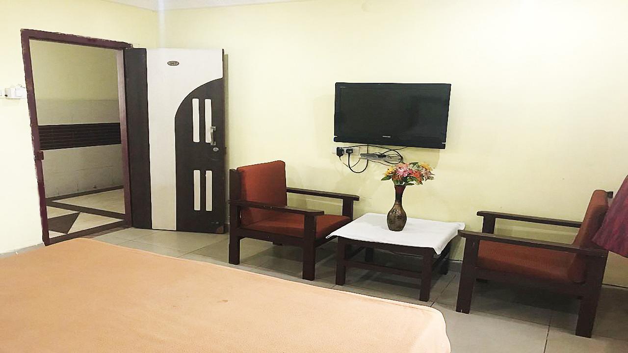Sharanya Hotel Warangal Exterior foto